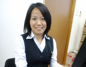 トラベル海外事業部：辛　樹玲